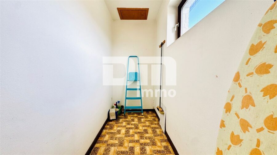 Solider Familien-Bungalow mit großem Potenzial in ruhiger Lage mit Wintergarten und Garage - EG Abstellkammer / Vorratsraum
